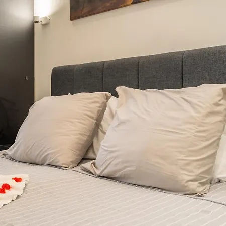 Stylish In The Heart Of Center