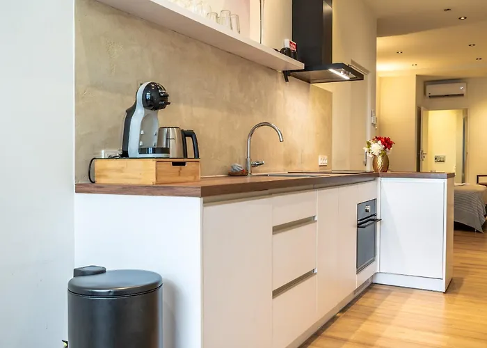 Stylish In The Heart Of Center